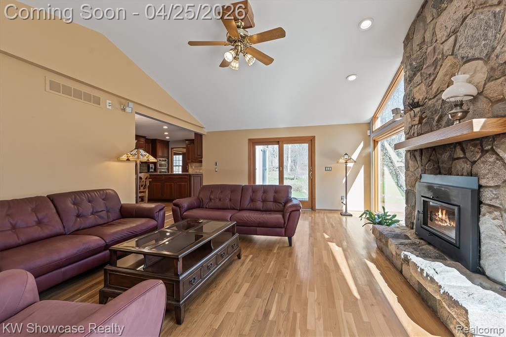 1631 Mystic Hills Drive, Milford, MI 48380 — Photo 24