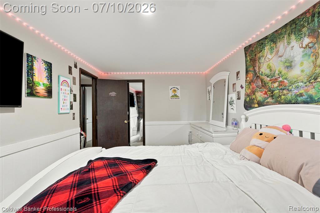 23821 Manistee Street, Oak Park, MI 48237 — Photo 22