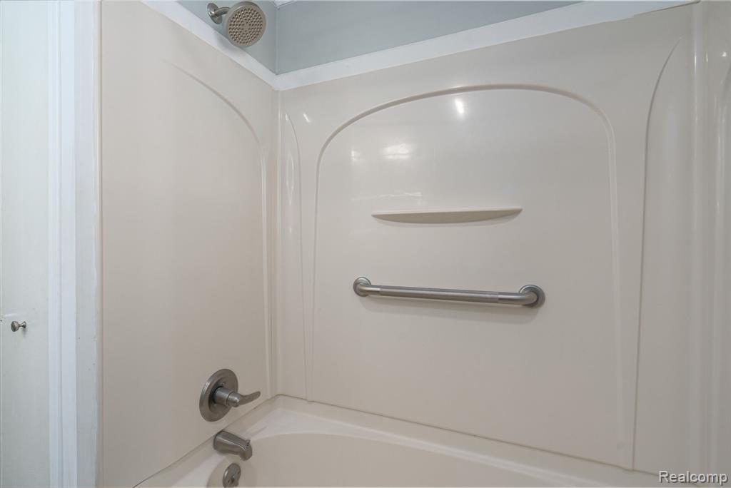 39618 Birchwood Drive, Plymouth, MI 48170 — Photo 28