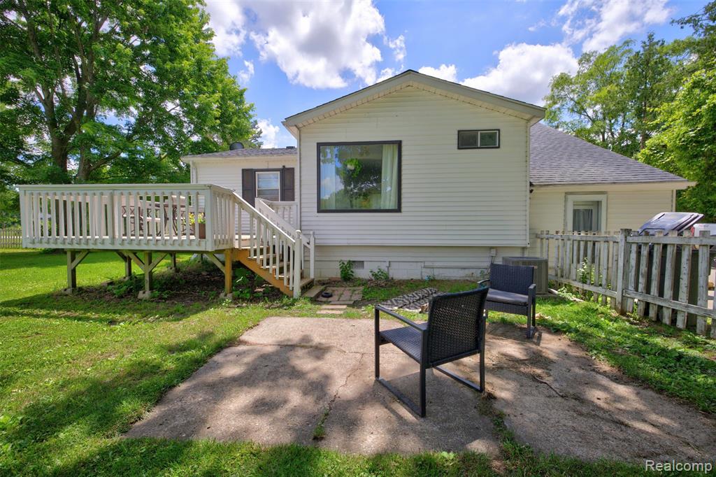 5244 Oleksyn Road, Flint, MI 48504 — Photo 65