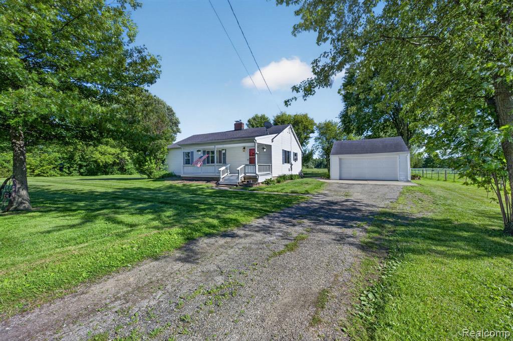 7077 Frances Road, Flushing, MI 48433 — Photo 7