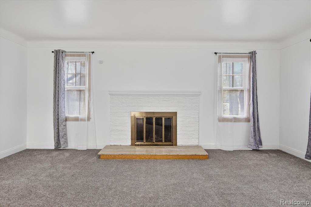 18671 Huntington Avenue, Harper Woods, MI 48225 — Photo 4