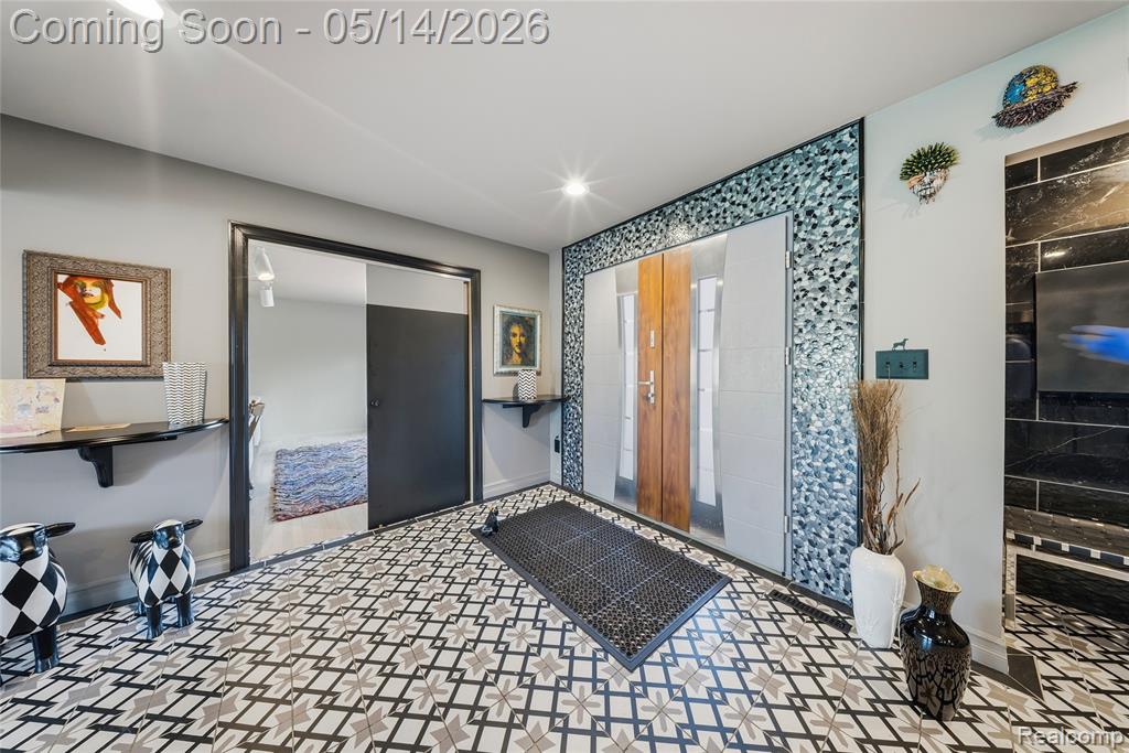 8727 Sarah Lane, Grosse Ile, MI 48138 — Photo 3