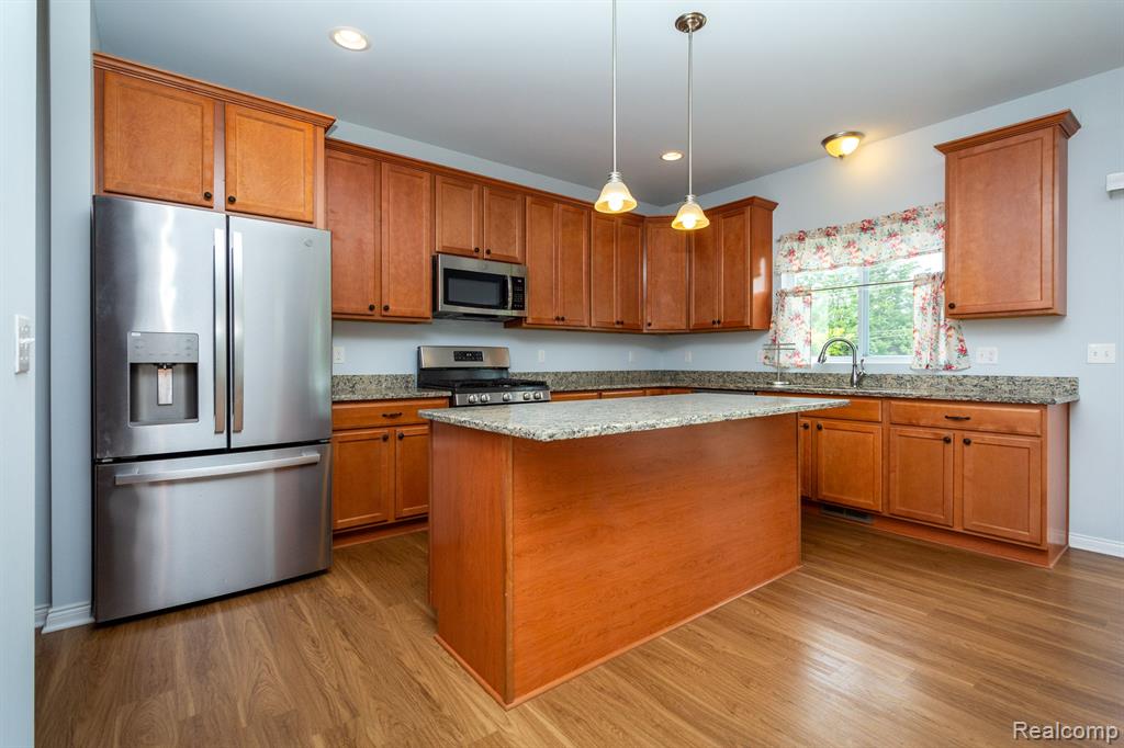 5325 BRADMORE Lane, Warren, MI 48092 — Photo 5