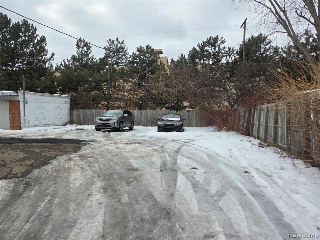 4202 Park Forest Drive, Flint, MI 48507 — Photo 4