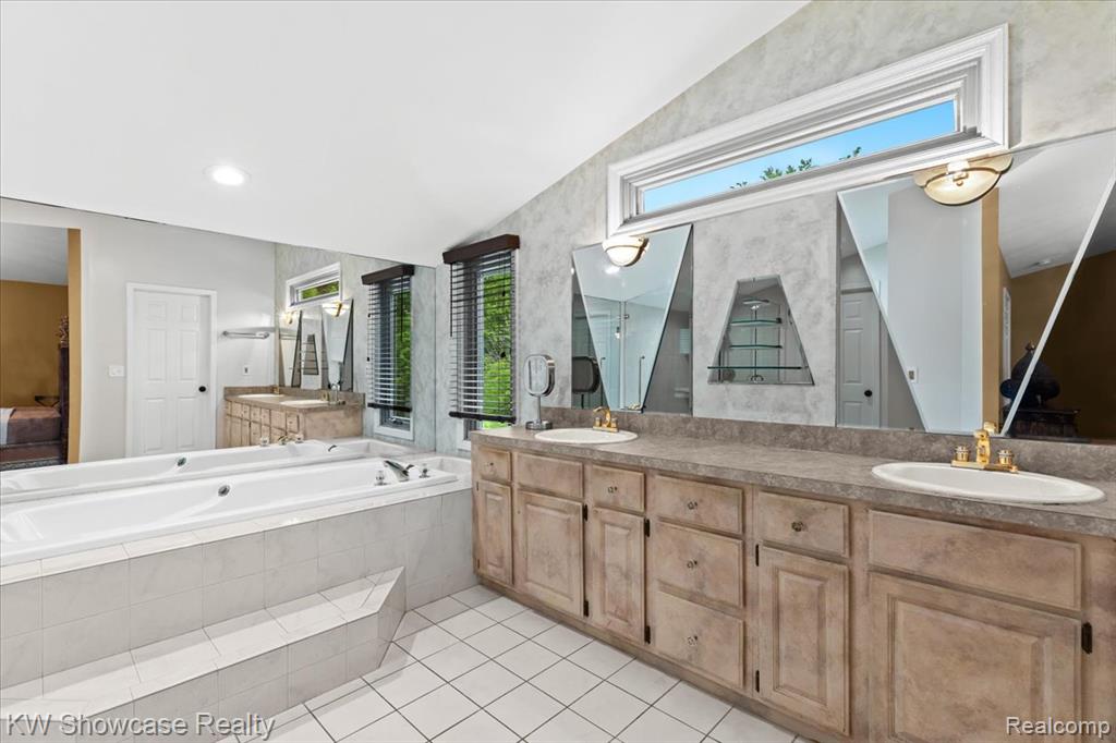 52890 Seven Oaks Drive, Shelby Twp, MI 48316 — Photo 26
