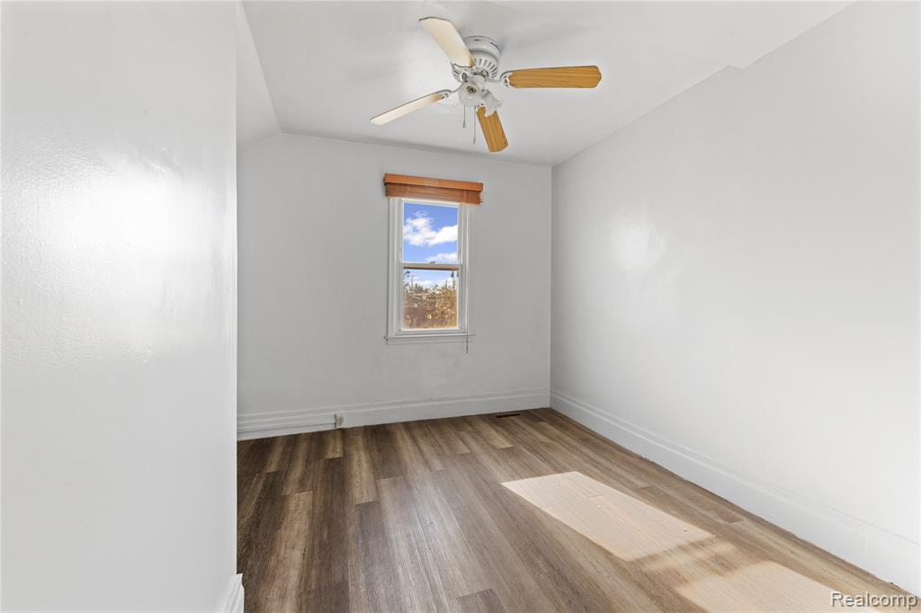 11399 Lumpkin Street, Hamtramck, MI 48212 — Photo 27