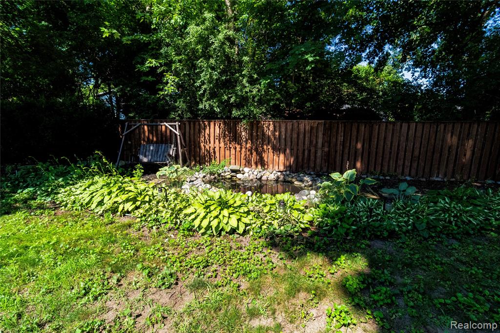 30 Brown Court, Midland, MI 48640 — Photo 37