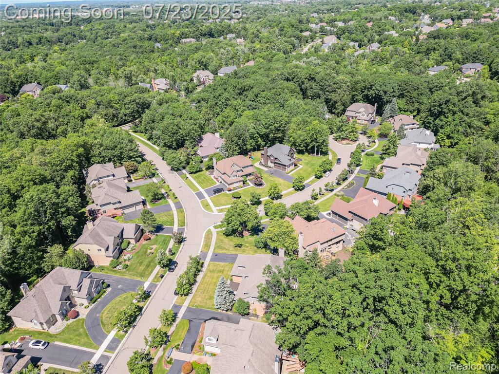 6590 Pembridge Hill, West Bloomfield, MI — Photo 48