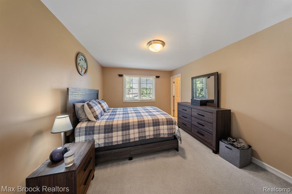 63334 TURNBERRY Way, Washington, MI 48095 — Photo 34
