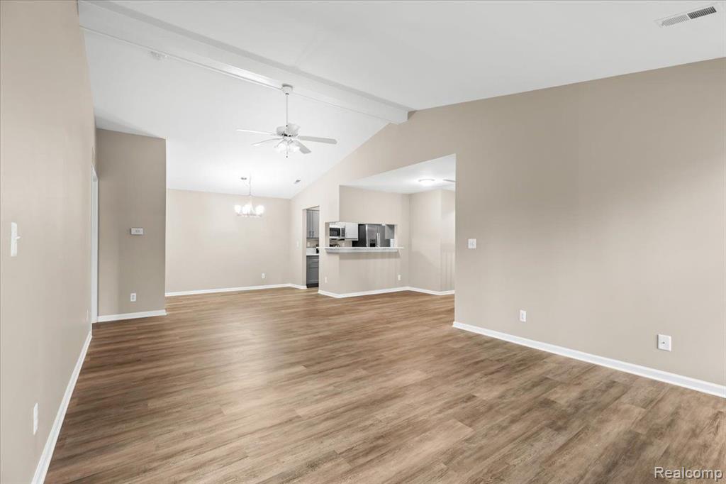 4648 BERKSHIRE Drive, Sterling Heights, MI 48314 — Photo 10
