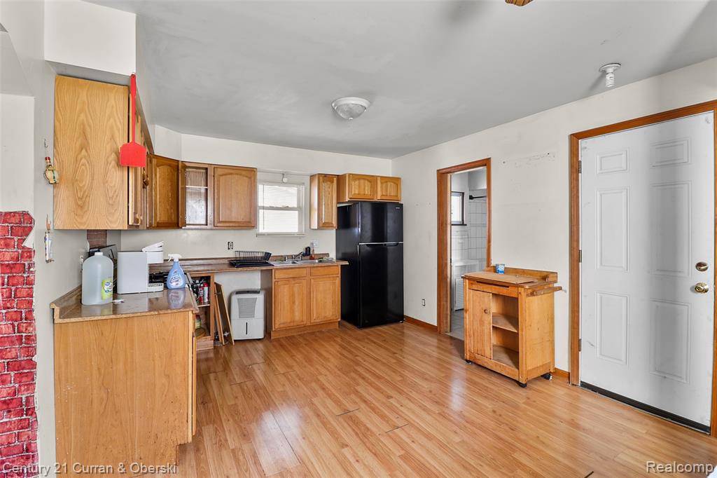 6324 Montrose Street, Detroit, MI 48228 — Photo 12