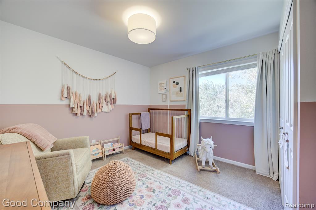 907 RIVERSTONE Court, Milford, MI 48381 — Photo 42