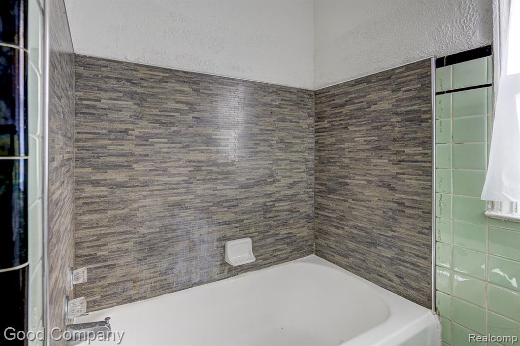 20070 Irvington Street, Detroit, MI 48203 — Photo 23
