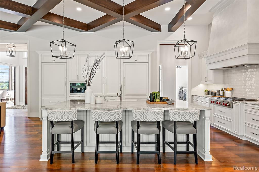 6121 Golfview Drive, Bloomfield Hills, MI 48301 — Photo 11
