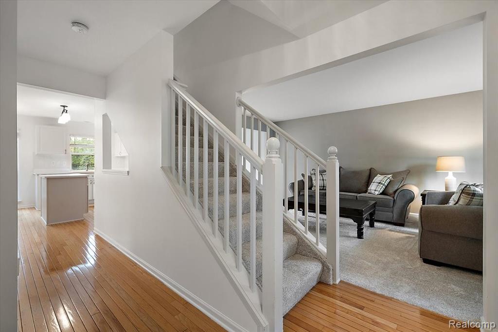 437 Cherry Hills Court, Oxford, MI 48371 — Photo 13