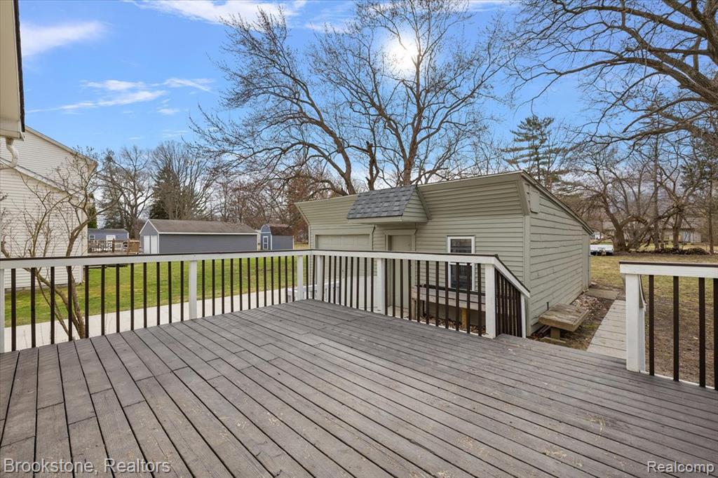 2281 Dexter Road, Auburn Hills, MI 48326 — Photo 34