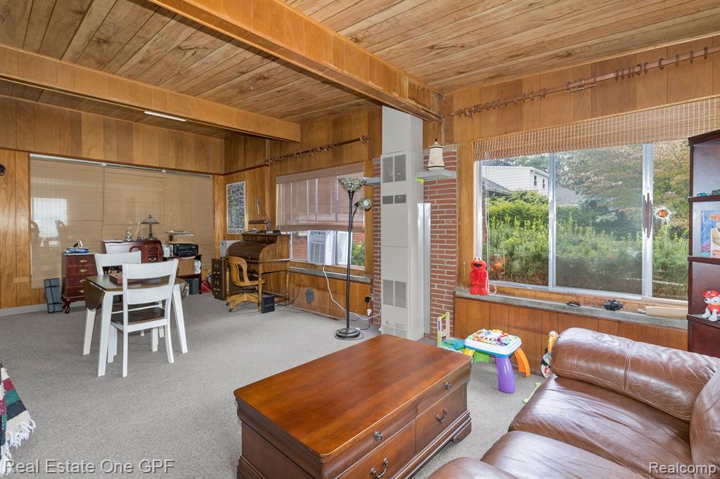 60 MOORLAND Drive, Grosse Pointe Shores, MI 48236 — Photo 48