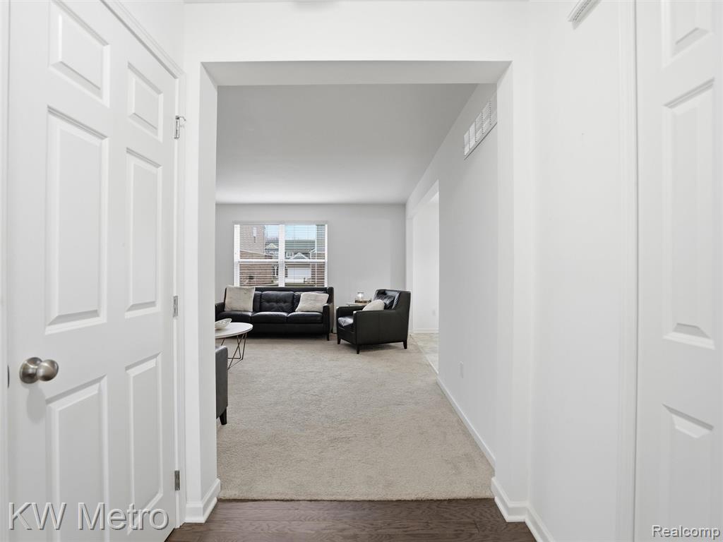 48672 Ivory Orchard Drive, Macomb, MI 48042 — Photo 5