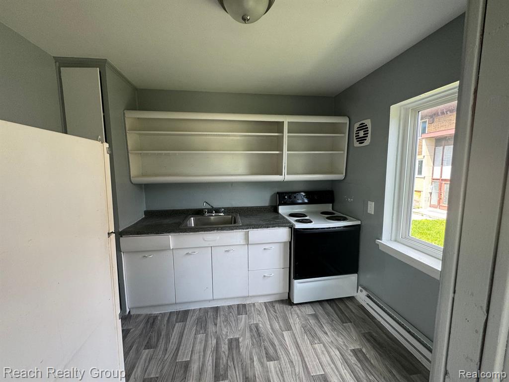 5061 Lakewood, Detroit, MI 48213 — Photo 12