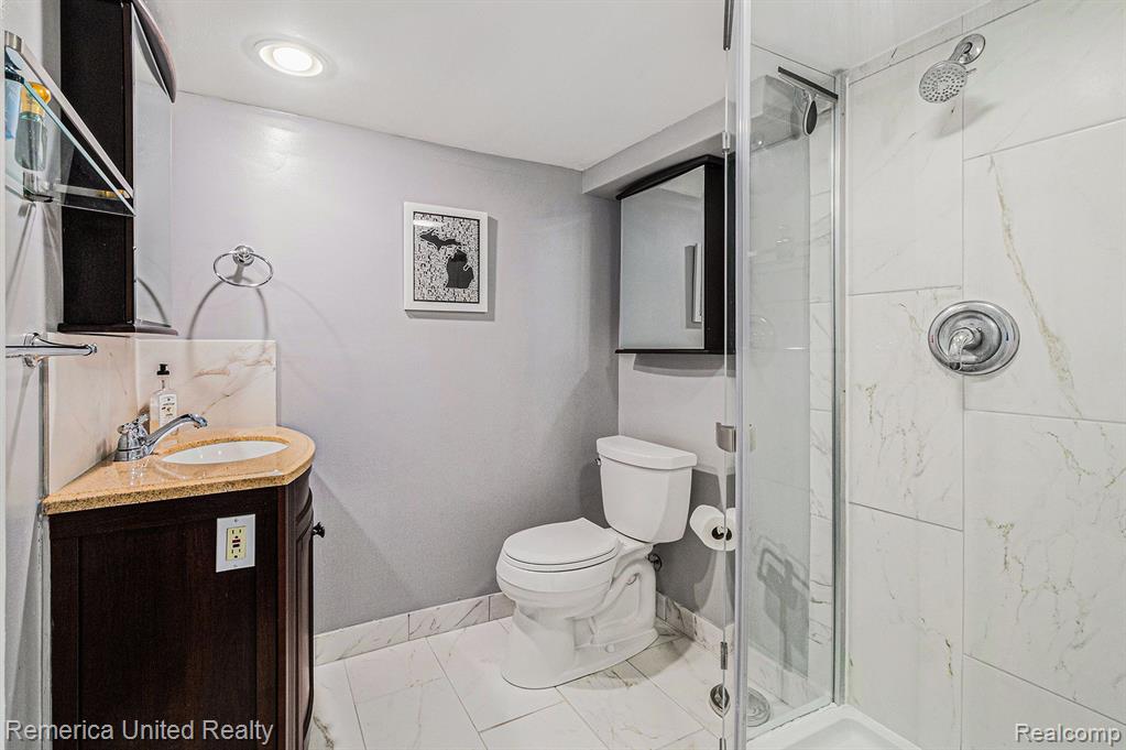40563 ORANGELAWN Avenue, Plymouth, MI 48170 — Photo 18