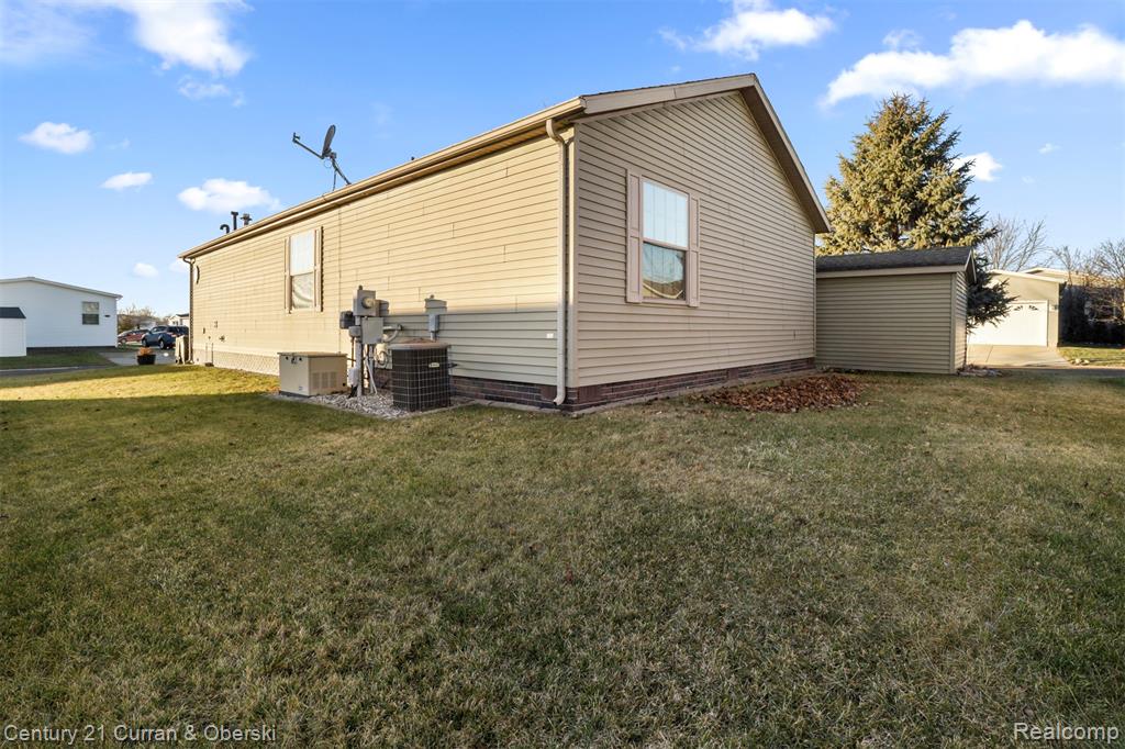 11191 Shady Grove Court, South Lyon, MI 48178 — Photo 6