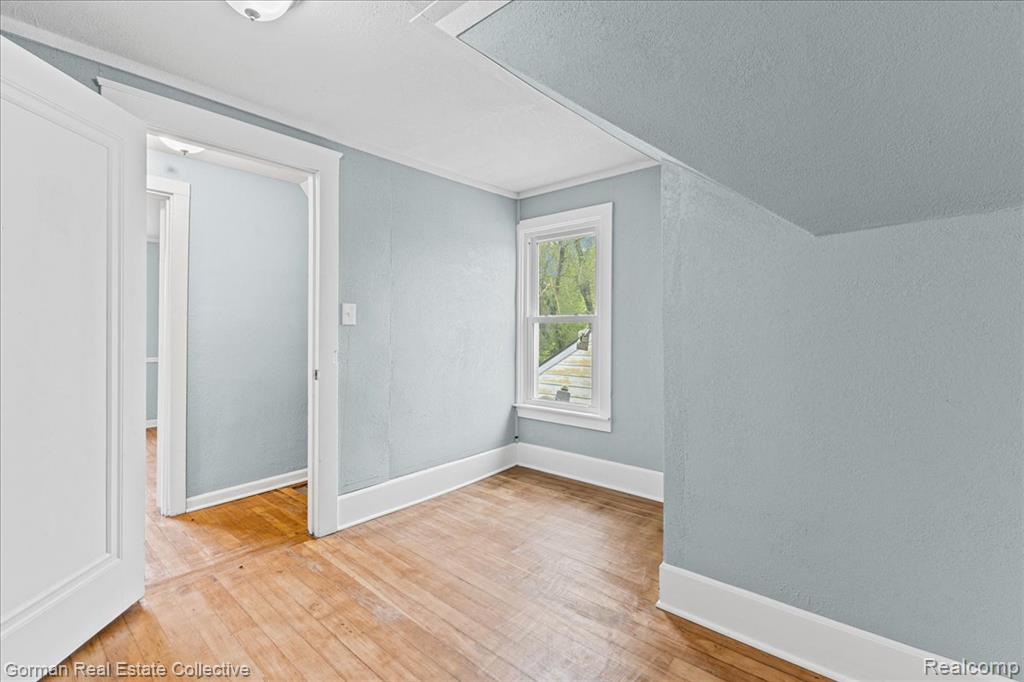 8227 Saint Marys Street, Detroit, MI 48228 — Photo 14