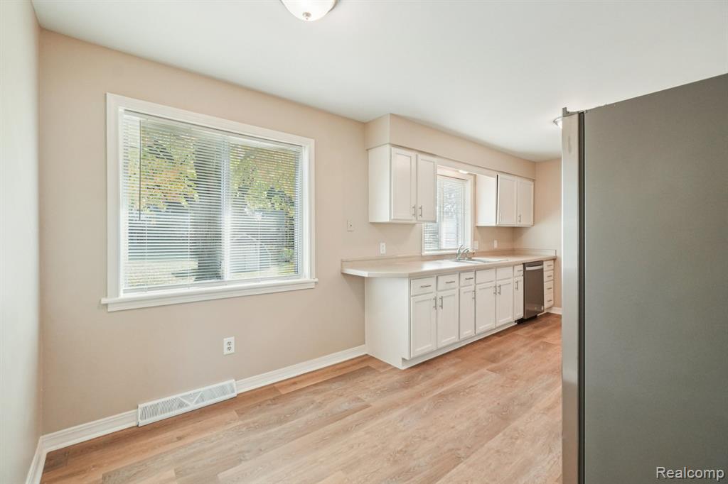 4994 N Michigan Avenue, Saginaw, MI 48604 — Photo 10