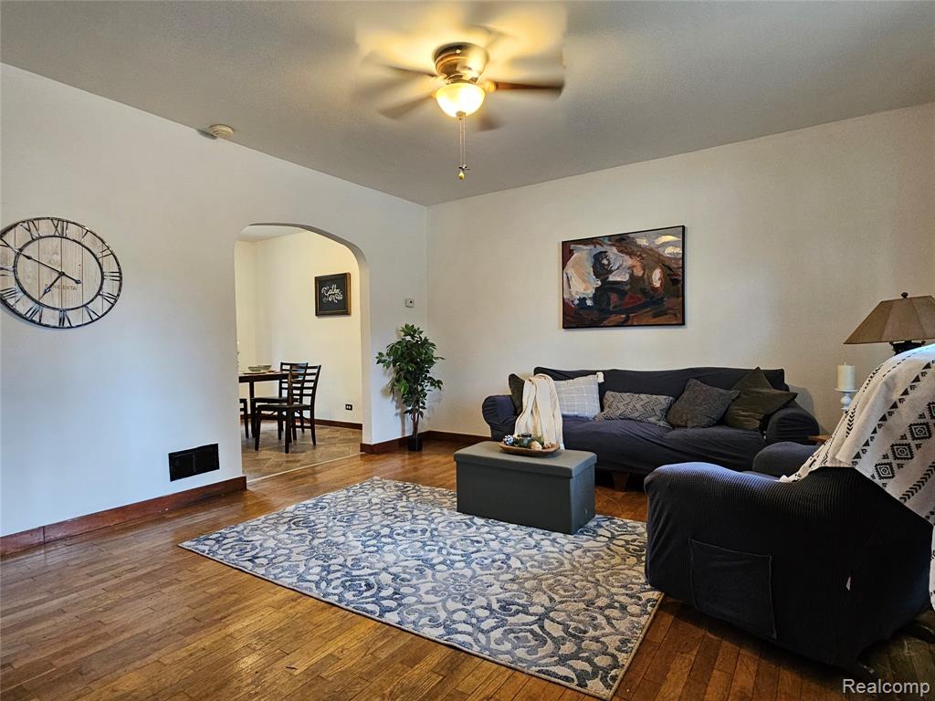705 N Trumbull Street, Bay City, MI 48708 — Photo 24
