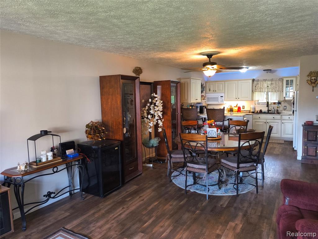 9085 Bavarian Way, Clarkston, MI 48348 — Photo 8