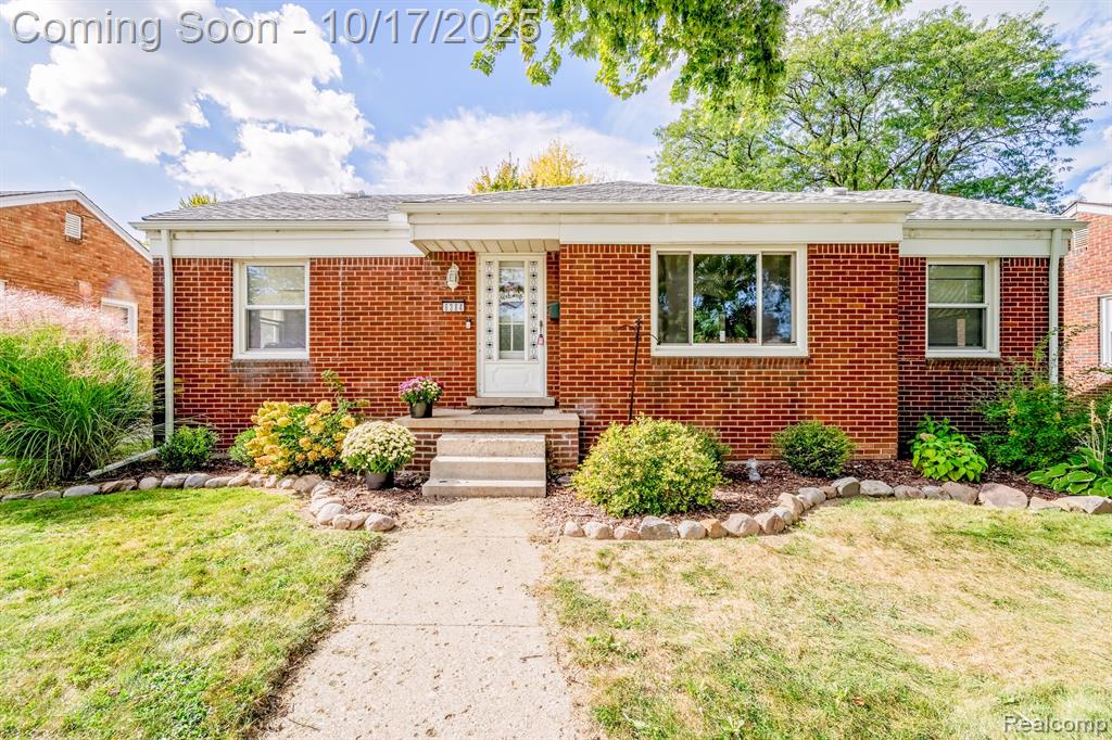 6384 Buckingham Avenue, Allen Park, MI 48101 — front exterior
