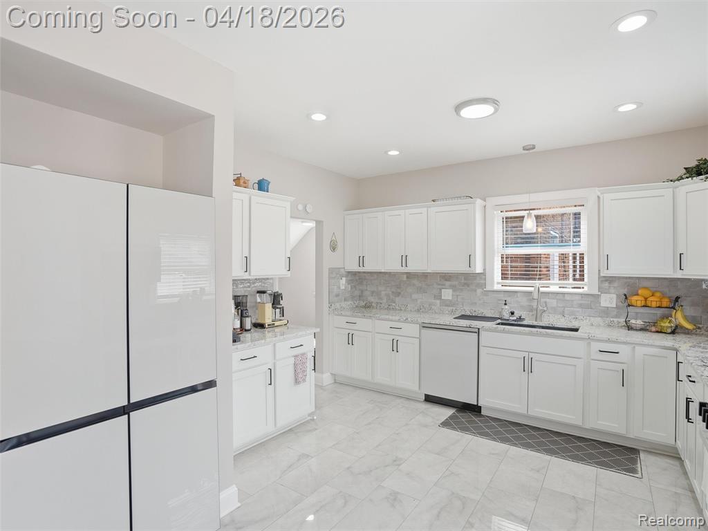 18043 Wisconsin Street, Detroit, MI 48221 — Photo 11