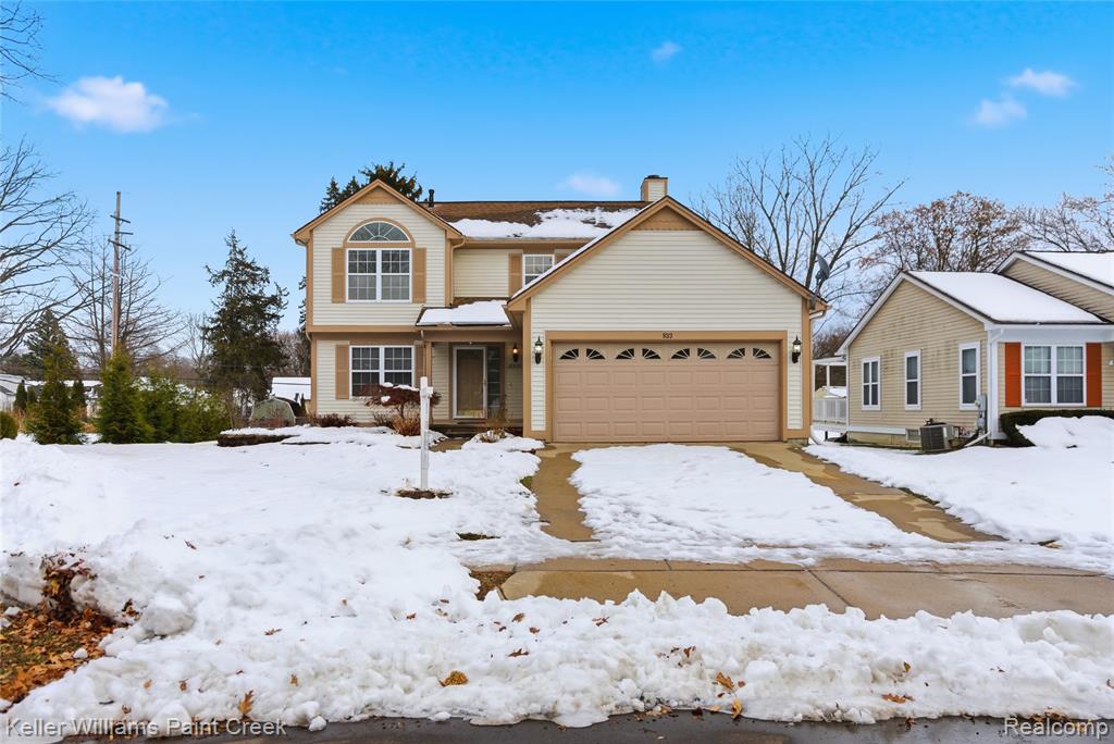833 Huntclub Boulevard, Auburn Hills, MI 48326 — Photo 2