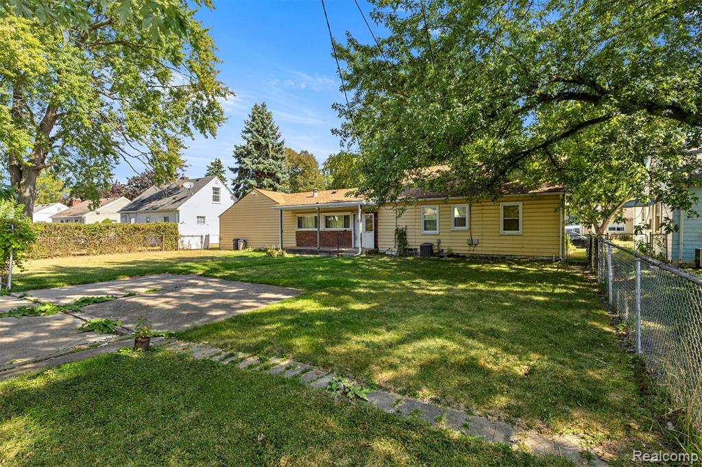 6810 Robinson Avenue, Allen Park, MI 48101 — Photo 28