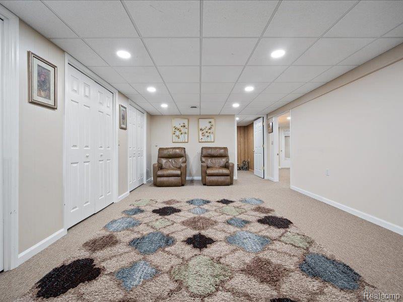 8382 Fairfax Drive, Sterling Heights, MI 48312 — Photo 21