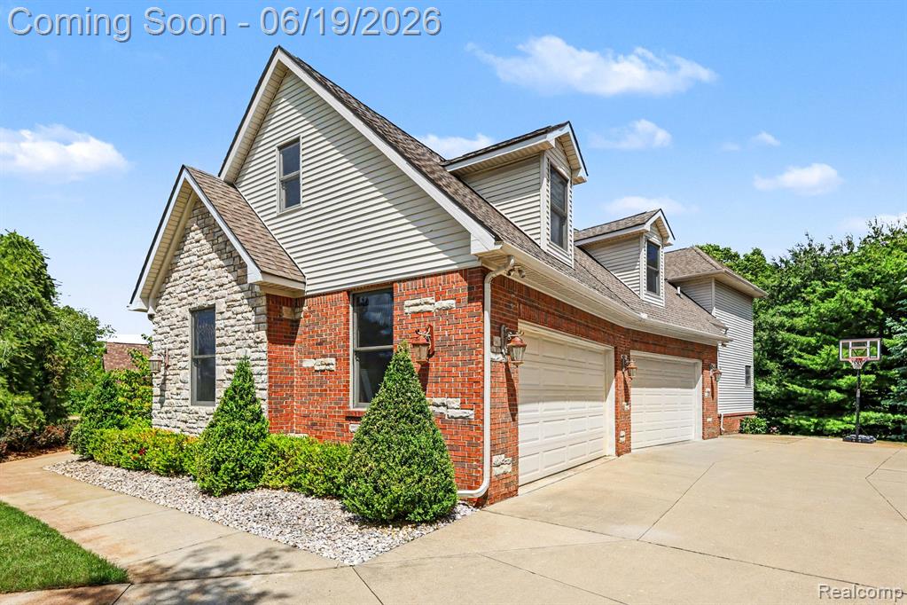 3141 Allison Lane, Highland, MI — Photo 5