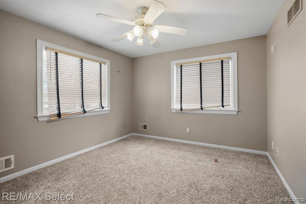 4196 LARK Lane, Flint, MI 48506 — Photo 19