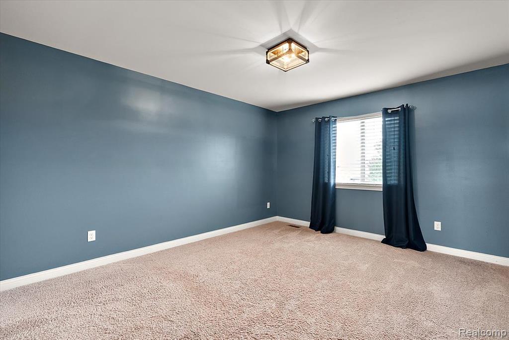 50216 Ashperton Drive, Macomb, MI 48044 — Photo 31