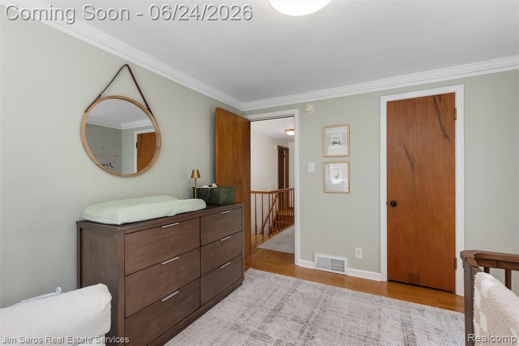 461 Allard Road, Grosse Pointe Farms, MI 48236 — Photo 24