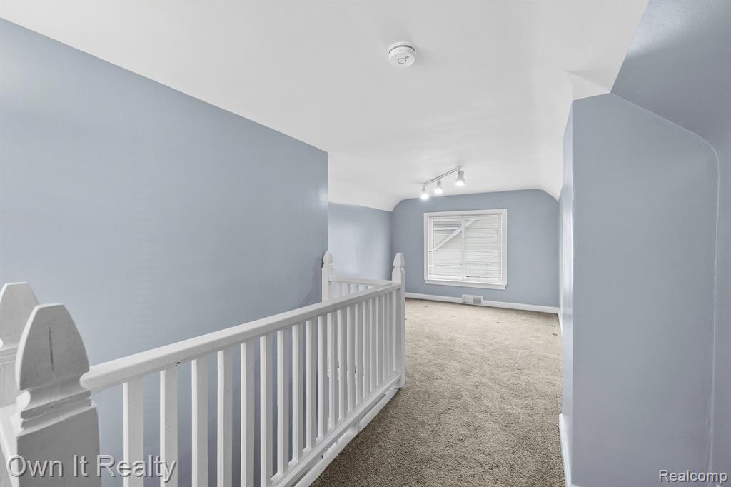 7335 Maple Street, Dearborn, MI 48126 — Photo 21