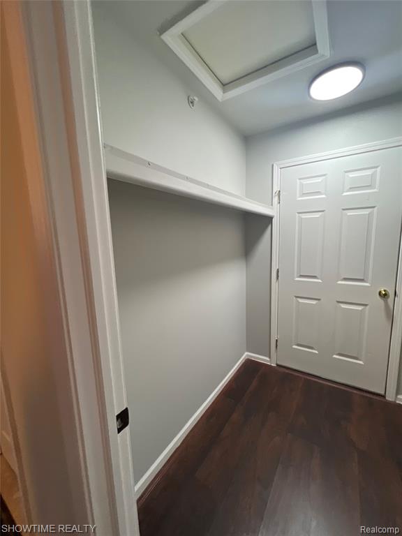 8357 Williamstown Drive, Utica, MI 48316 — Photo 11