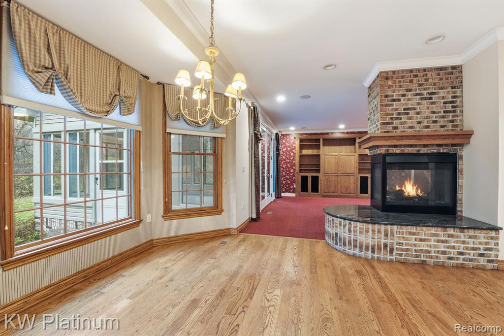 3365 Shorewood Avenue, Fort Gratiot, MI 48059 — Photo 8