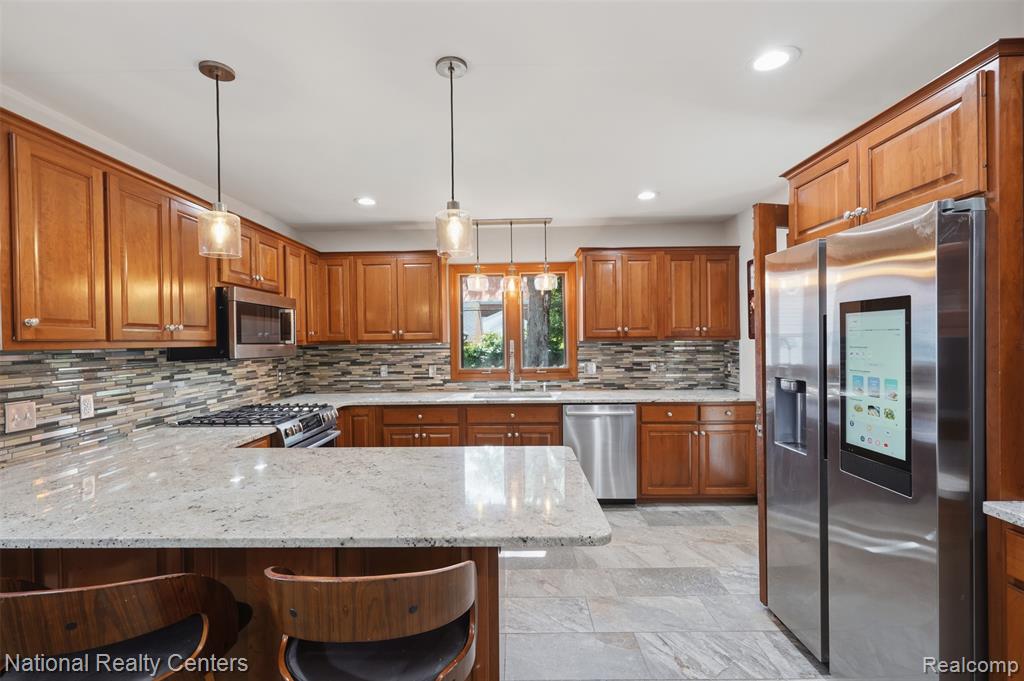 169 McKinley Avenue, Grosse Pointe Farms, MI 48236 — Photo 15