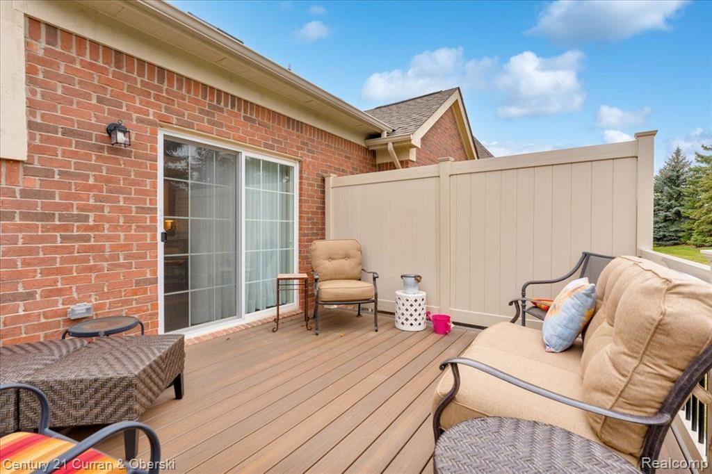 48442 EASTBRIDGE Drive, Canton, MI 48188 — Photo 32