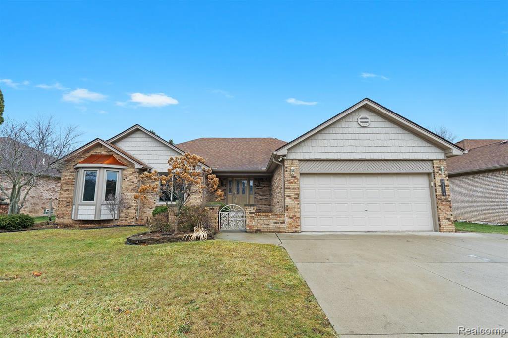 46690 BARBARA Drive, Macomb, MI 48044 — Photo 4