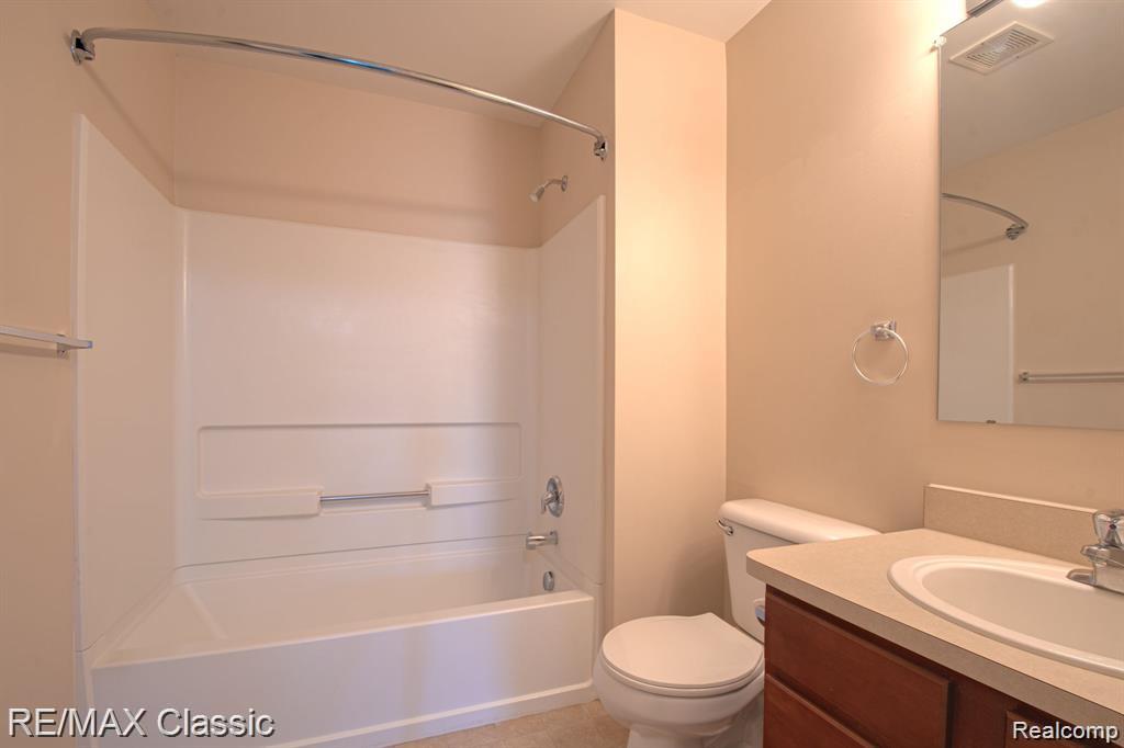 4425 Aster Boulevard, Howell, MI 48843 — Photo 18