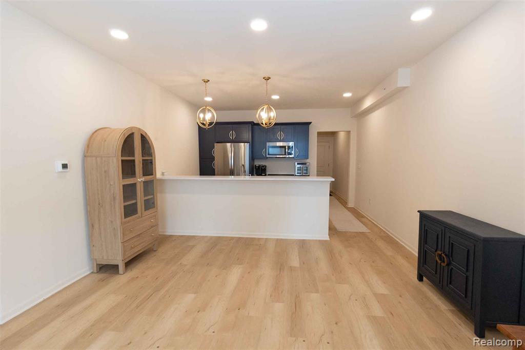224 Jotham Avenue, Auburn Hills, MI 48326 — Photo 8
