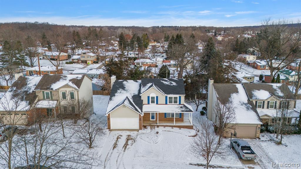 708 Oak View Ln, Milford, MI 48381 — Photo 15