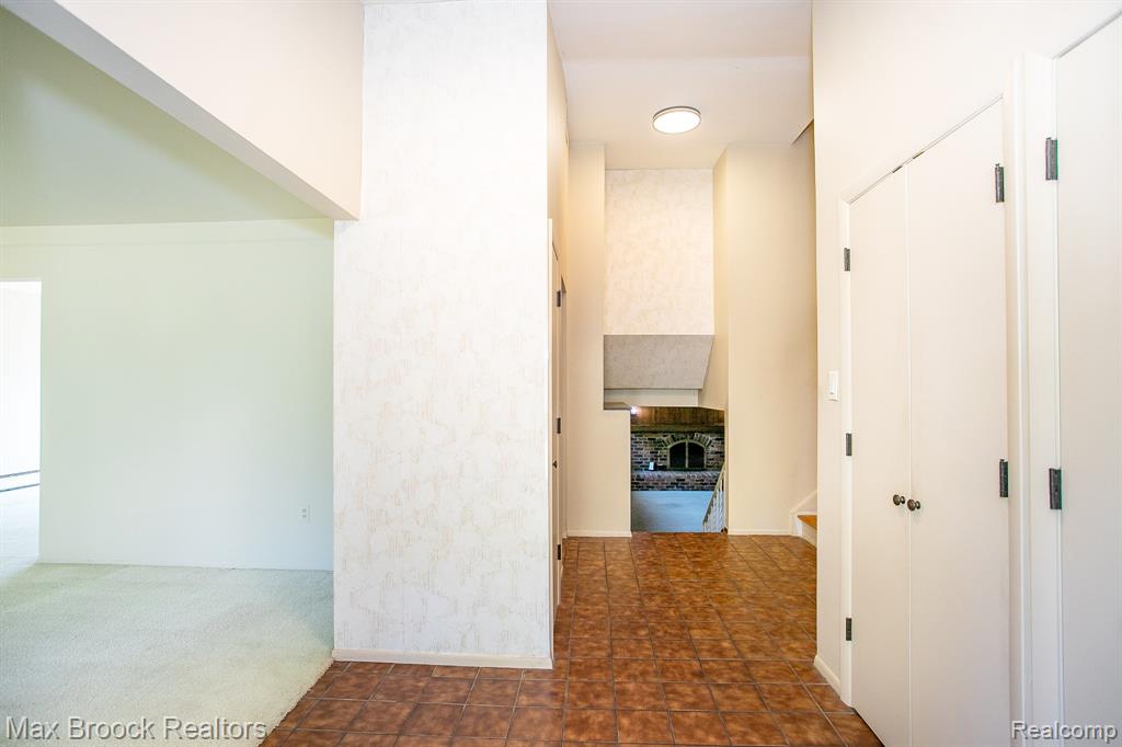 4298 Cherrywood Drive, Troy, MI 48098 — Photo 6