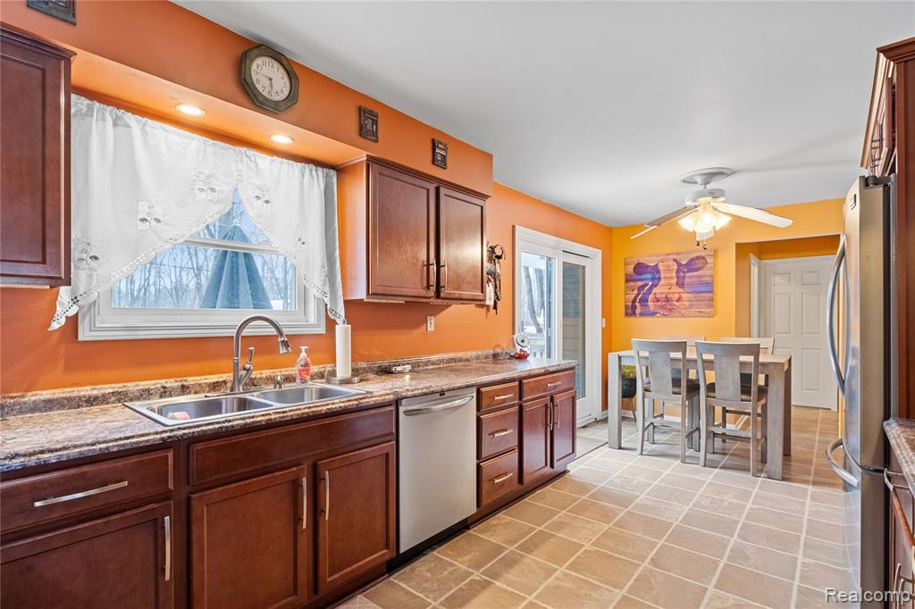 5050 Eagle Road, White Lake, MI 48383 — Photo 12